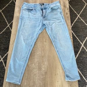 Men’s tailored pac sun light wash jeans